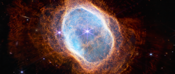 빛나는 고리 성운 (Luminous Ring Nebula)